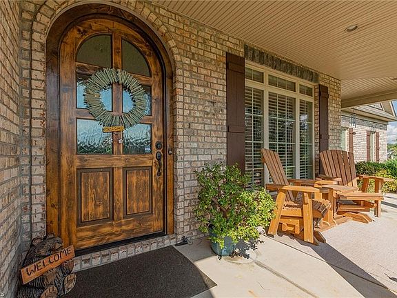 5th image of 119 Cobblestone Walk Dr