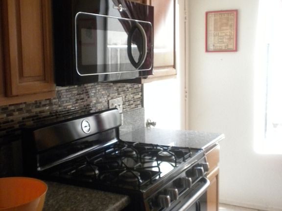 5th image of 1565 Coulston St APT 17
