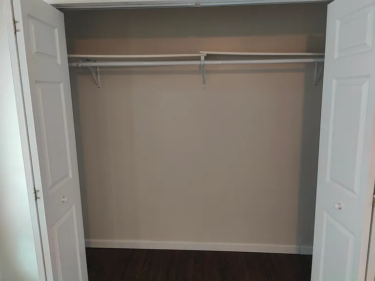 1172 Wyoming Ave #FRONT UPSTAIRS — Photo 33