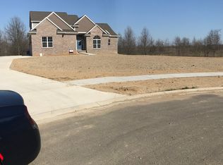 1185 Elliot Ct N, White Lake, MI 48383