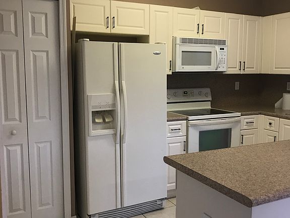 2nd image of 1651 SE 31st Ct