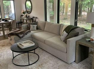 7571 S Lake Shore Dr, Harbor Springs, MI 49740