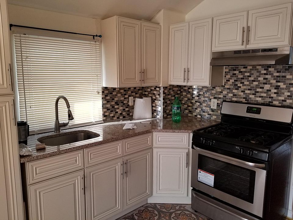 2nd image of 11717 Sutter Ave