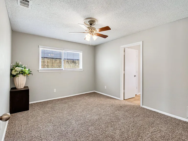 308 Candlewood Pl — Photo 14
