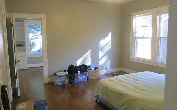 4th image of 1130 N Winnetka Ave