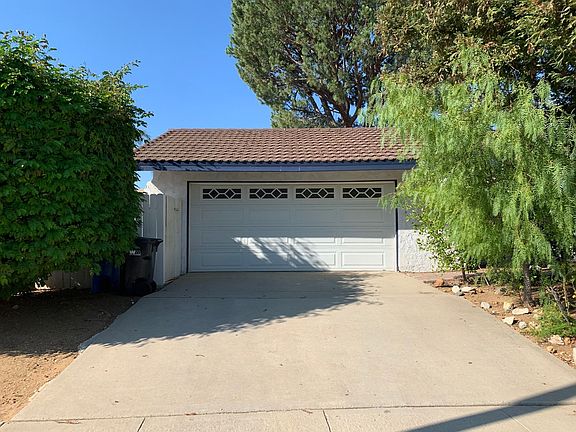 2nd image of 3061 Rollings Ave