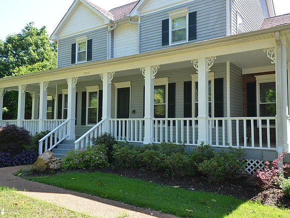 3rd image of 7840 Summerwood Ln