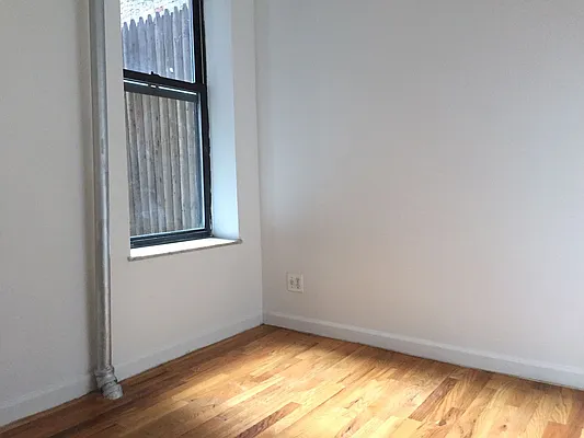 Rented by Michael Palmieri, LREB | media 30