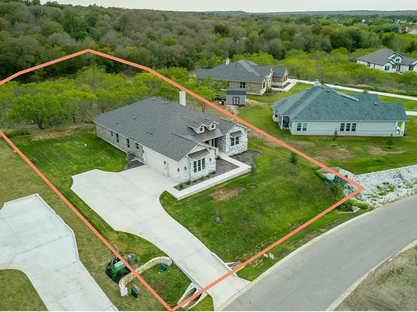 320 Raptor Beak Way, Cedar Creek, TX 78612