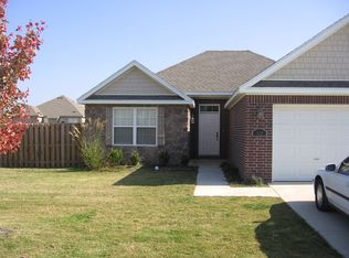 1020 Charles St, Pea Ridge, AR 72751