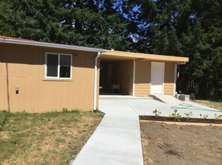 801 Pecks Dr #B, Everett, WA 98203