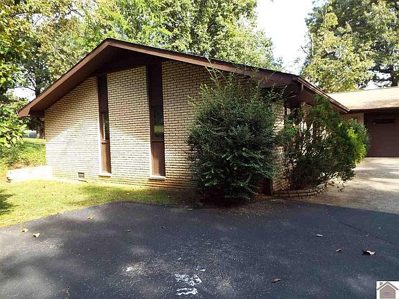 3rd image of 104 Wyatt Dr