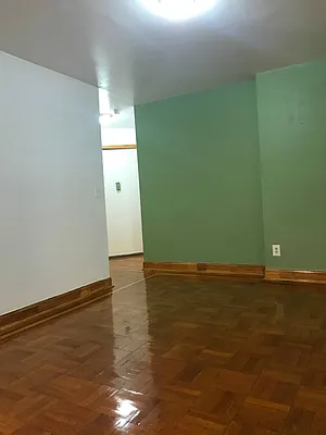 Rented by Keller Williams NYC | media 20