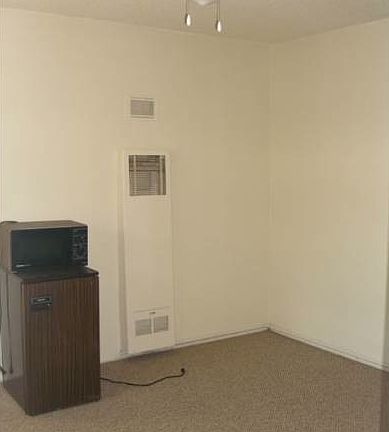 3rd image of 4710 Vantage Ave APT 3