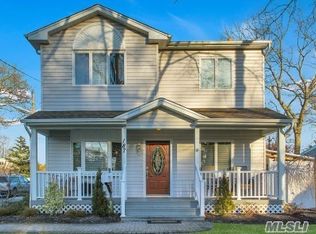 187 Cadman Ave, Babylon, NY 11702