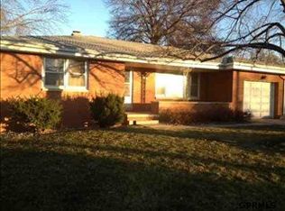 3417 S 48th St, Omaha, NE 68106