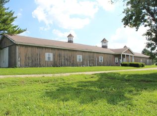 372 Shannon Run Rd, Versailles, KY 40383