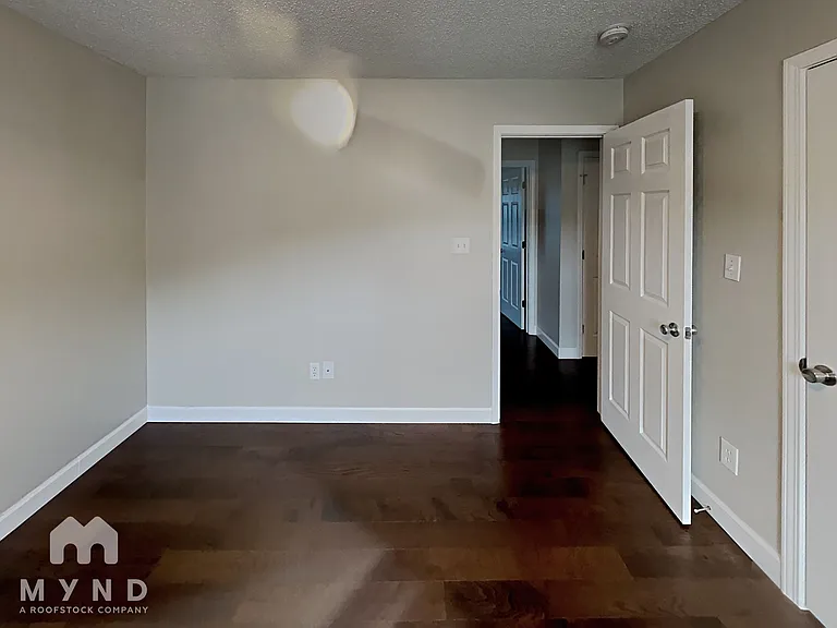 608 Helms Dr — Photo 13