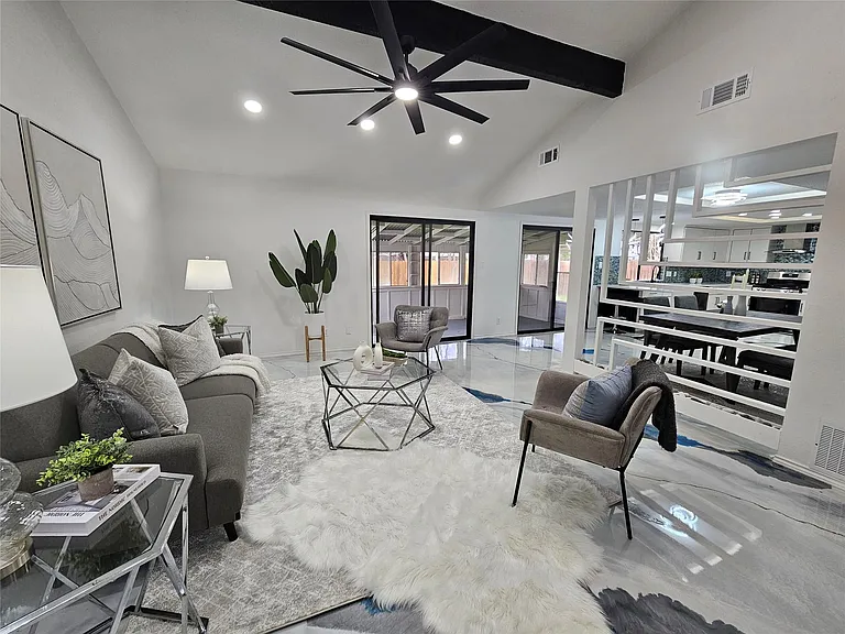 10706 Berthound Dr — Photo 3