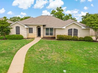 1259 Cross Creek Dr, Kennedale, TX 76060