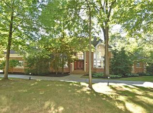 6330 Wessington Dr, Hudson, OH