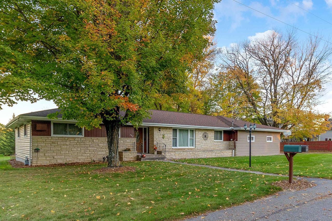 702 South GRANDVIEW STREET, Wittenberg, WI 54499 Zillow