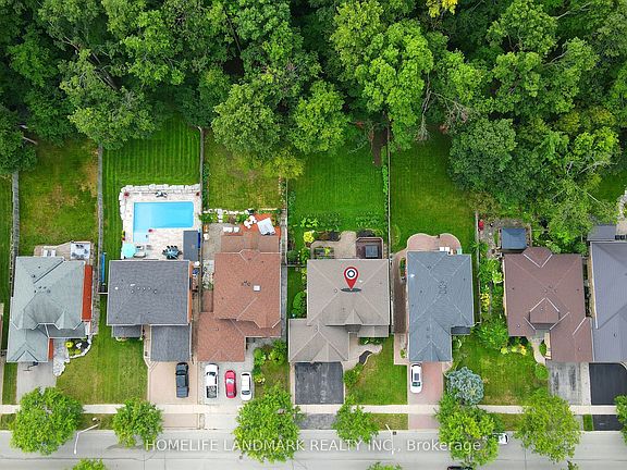 2nd image of 31 Crimson Ridge Rd