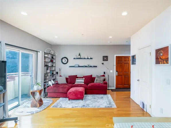 15053 Victory Blvd Unit 13, Van Nuys, CA 91411