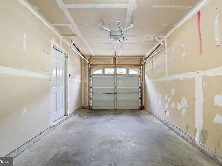 7017 Migliori Ct — Photo 30