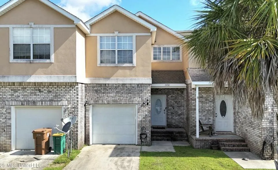 3548 Riverbend Cv