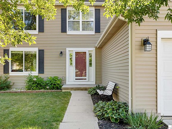 4th image of 5503 S 157th St