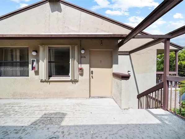 485 NW 210th St APT 206, Miami Gardens, FL 33169