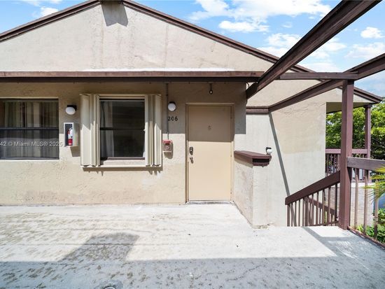 485 NW 210th St APT 206, Miami Gardens, FL 33169