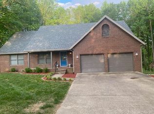 105 Par Pl, Central City, KY 42330