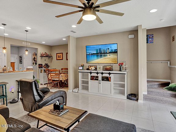 3rd image of 7036 BEAUHAVEN Court