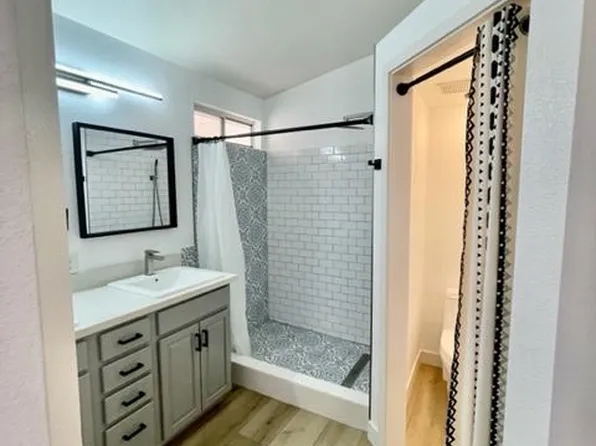 928 Nellie Jo Dr, Las Vegas, NV 89123