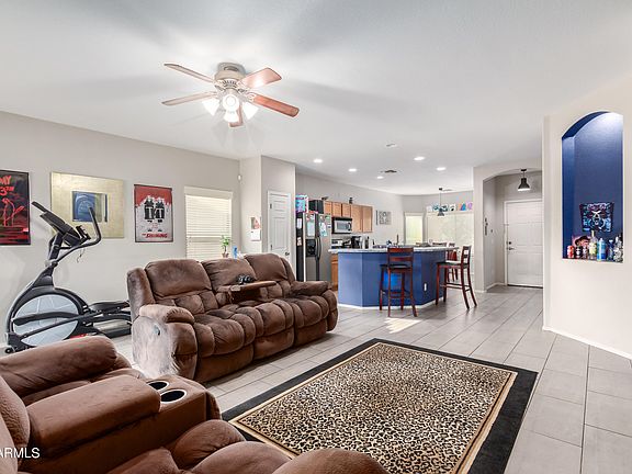 2nd image of 44087 W Venture Ln