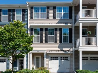 160 Warrington Round #160, Danbury, CT 06810