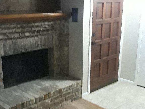 3rd image of 333 Melrose Dr APT 11C
