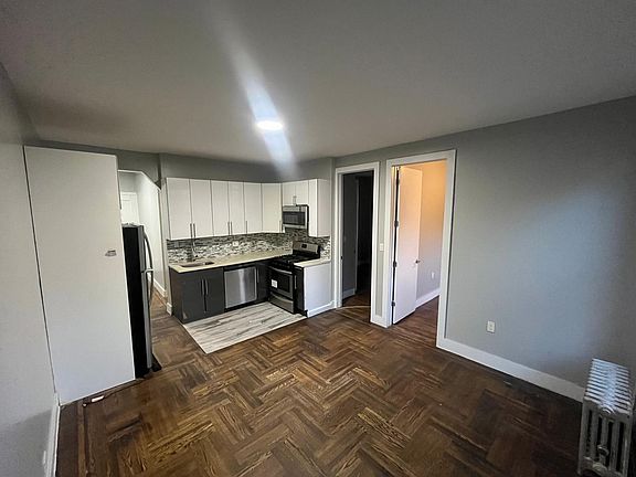 2nd image of 55 W Mosholu Pkwy N #6K
