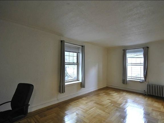 3rd image of 2325 Ocean Ave APT 5