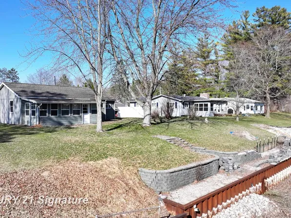 1202 Janice Ln, Beaverton, MI 48612