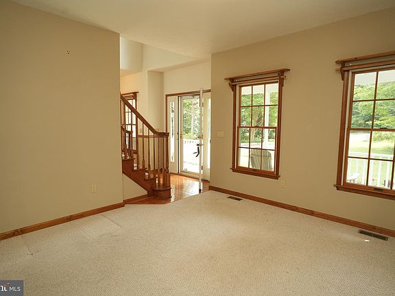 5th image of 23051 Twinberry Ln