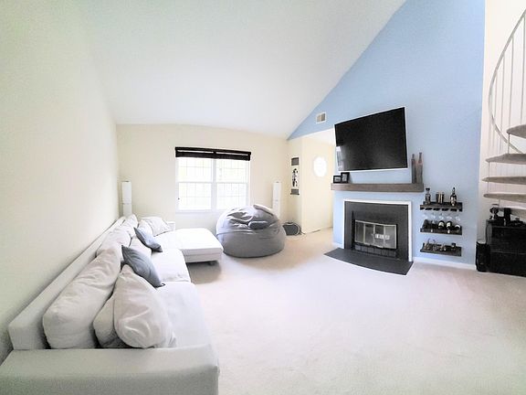 2nd image of 10200 Willow Mist Ct #C