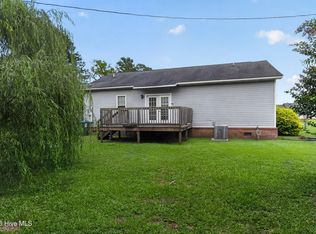 420 S Bond St, Rowland, NC 28383