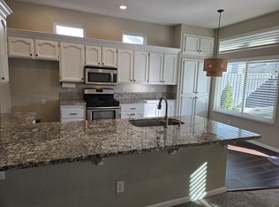 2428 Stefanie Dr, Rocklin, CA 95765