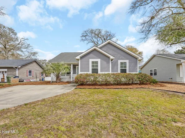 134 NW 17th Street, Oak Island, NC 28465