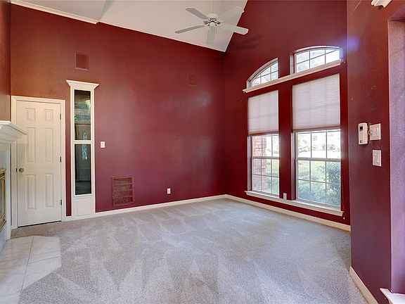 2nd image of 400 Bosque Cir