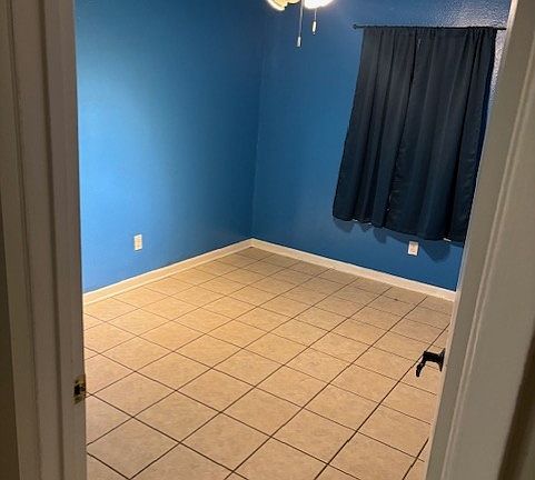 4th image of 704 S 17th St
