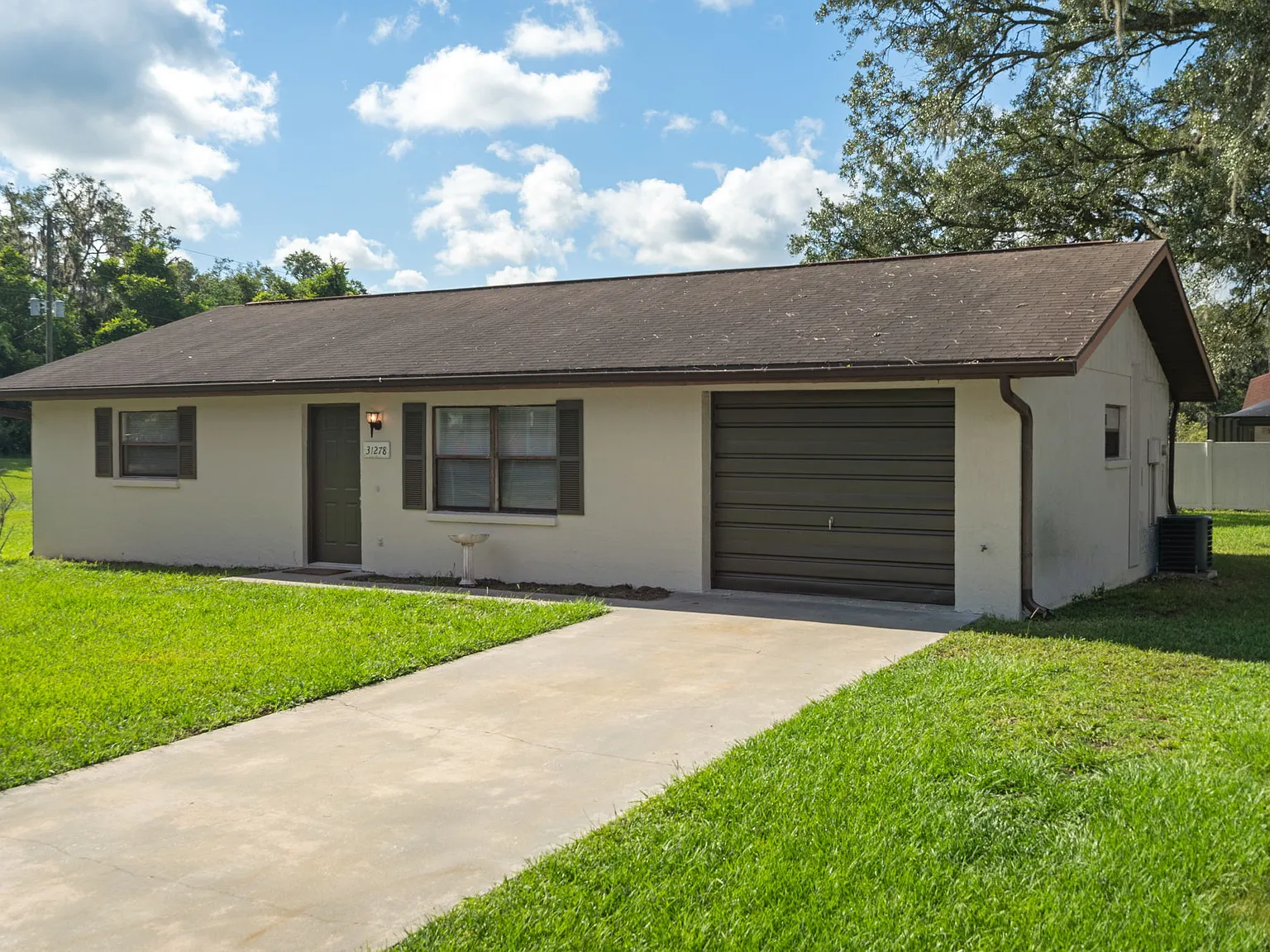 2 bed, 980 sqft, $1,550 — Photo 3